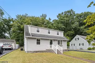 18 Farmingdale Ave, Bloomfield, NJ 07003 - Photo 2