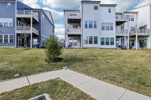 21 Dahlia Dr, Warren Township, NJ 07059 - Photo 2