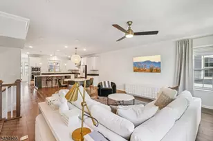 21 Dahlia Dr, Warren Township, NJ 07059 - Photo 4