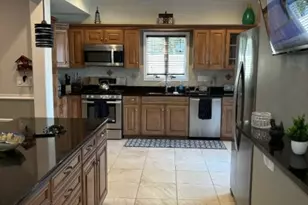137 Boston Ave, North Arlington, NJ 07031 - Photo 4