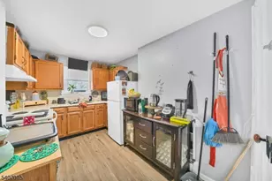 137 Belvidere Ave, Washington Boro, NJ 07882 - Photo 2