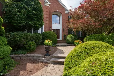 7 Silver Maple Ct, Montgomery Township, NJ 08502 - Photo 2