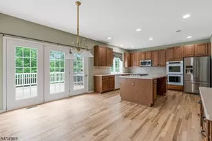 12 Warren Ave, Green Brook Township, NJ 08812 - Photo 10