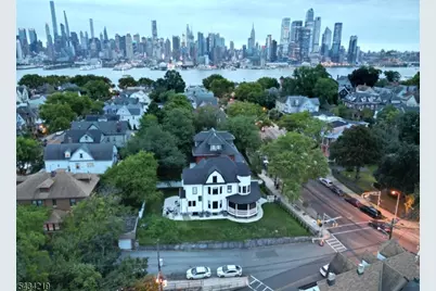 711 Boulevard, Weehawken, NJ 07086 - Photo 1