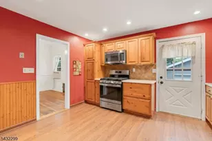 438 Warren St, Scotch Plains Township, NJ 07076 - Photo 16