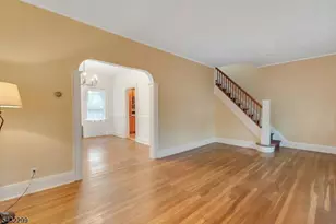 438 Warren St, Scotch Plains Township, NJ 07076 - Photo 4