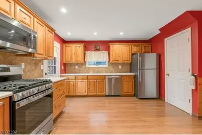 438 Warren St, Scotch Plains Township, NJ 07076 - Photo 14
