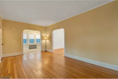 438 Warren St, Scotch Plains Township, NJ 07076 - Photo 6