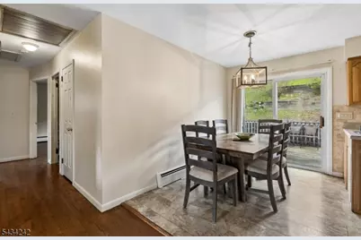 10 De Lazier Pl, Bloomingdale, NJ 07403 - Photo 8