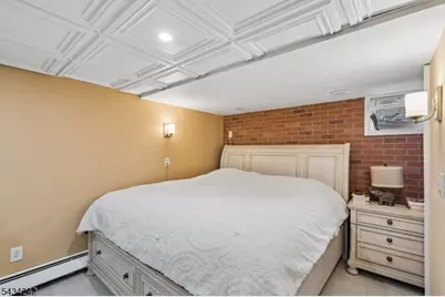 10 De Lazier Pl, Bloomingdale, NJ 07403 - Photo 18