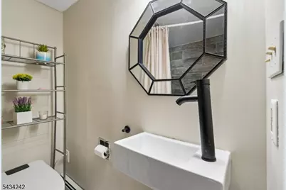 10 De Lazier Pl, Bloomingdale, NJ 07403 - Photo 24