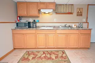 2463 Dorchester Rd, Union Township, NJ 07083 - Photo 22