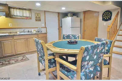 2463 Dorchester Rd, Union Township, NJ 07083 - Photo 18