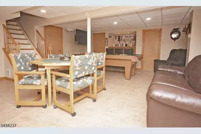 2463 Dorchester Rd, Union Township, NJ 07083 - Photo 20