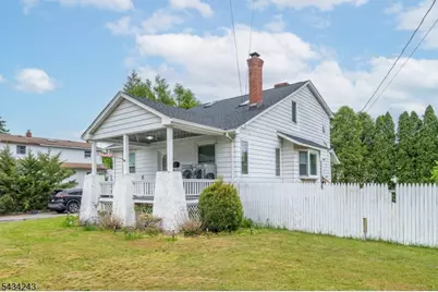 1022 Ringwood Ave, Wanaque, NJ 07420 - Photo 2