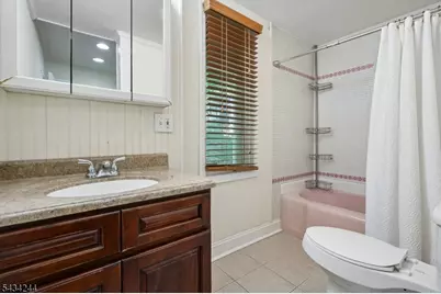 198 Underhill Rd, South Orange, NJ 07079 - Photo 14