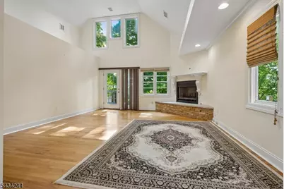 198 Underhill Rd, South Orange, NJ 07079 - Photo 12