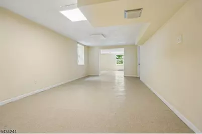 198 Underhill Rd, South Orange, NJ 07079 - Photo 30