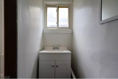 741 Highland Ave, Newark, NJ 07104 - Photo 26