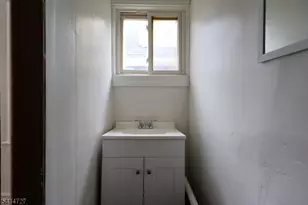 741 Highland Ave, Newark, NJ 07104 - Photo 26