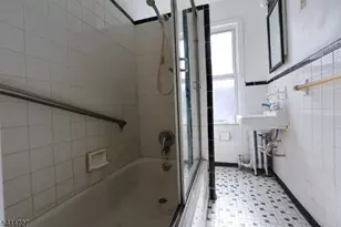 741 Highland Ave, Newark, NJ 07104 - Photo 20