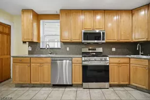 223-225 Keats Ave, Elizabeth, NJ 07208 - Photo 8