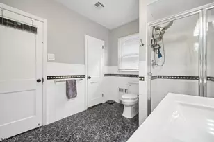 223-225 Keats Ave, Elizabeth, NJ 07208 - Photo 16
