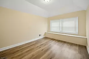 223-225 Keats Ave, Elizabeth, NJ 07208 - Photo 20