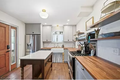 135 Franklin Rd, Denville, NJ 07834 - Photo 8