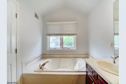 1044 Smith Manor Blvd, West Orange Township, NJ 07052 - Photo 24