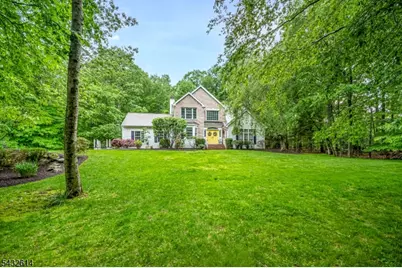 15 Gary Ct, Mount Olive, NJ 07836 - Photo 2