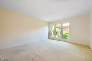 195 Hidden Hollow Ct, Edison, NJ 08820 - Photo 12