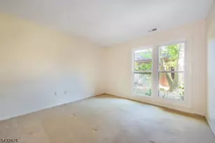 195 Hidden Hollow Ct, Edison, NJ 08820 - Photo 14