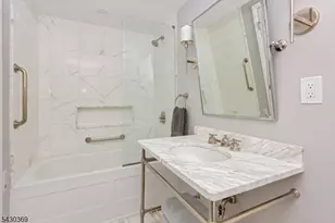 1 Hickory Ln, Roseland, NJ 07068 - Photo 30
