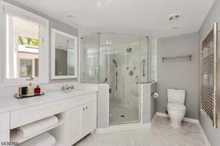 1 Hickory Ln, Roseland, NJ 07068 - Photo 26