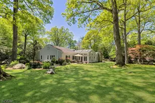 1 Hickory Ln, Roseland, NJ 07068 - Photo 32