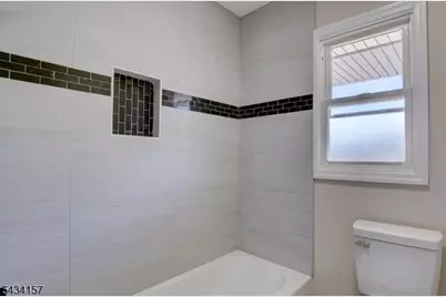 14 Surrey Rd, Franklin Township, NJ 08873 - Photo 8