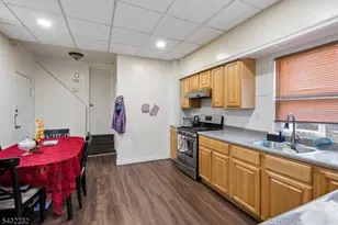 9 Lombardy Pl, Maplewood, NJ 07040 - Photo 18