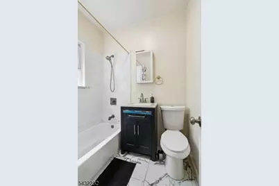 9 Lombardy Pl, Maplewood, NJ 07040 - Photo 20