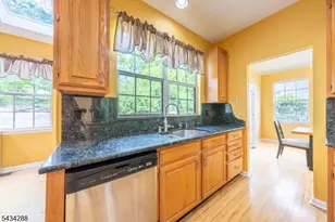16 Landau Rd, Bernards Township, NJ 07920 - Photo 12