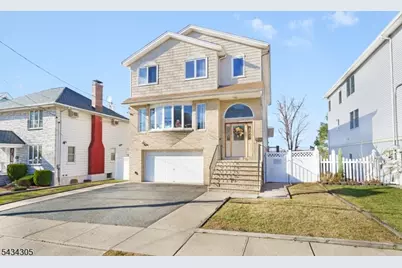17 Pleasant Pl, Kearny, NJ 07032 - Photo 1
