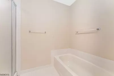 13 Augusta Dr, Clinton Township, NJ 08801 - Photo 14
