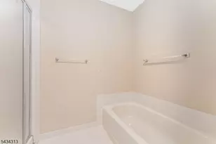 13 Augusta Dr, Clinton Township, NJ 08801 - Photo 14