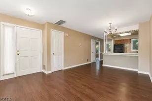 13 Augusta Dr, Clinton Township, NJ 08801 - Photo 4