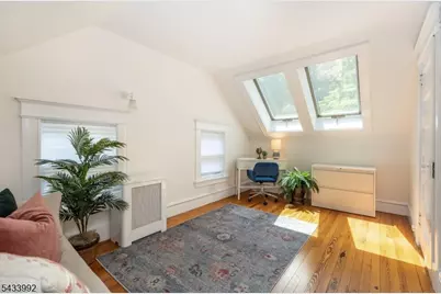 214 Alexander Ave, Montclair, NJ 07043 - Photo 32