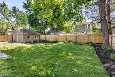 214 Alexander Ave, Montclair, NJ 07043 - Photo 36