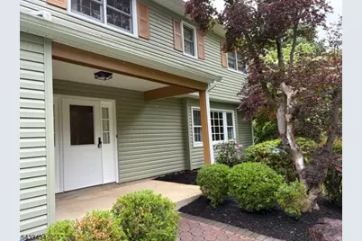 8 Liberty Ln, Franklin Township, NJ 08873 - Photo 2