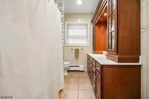 210 Hillside Rd, Elizabeth, NJ 07208 - Photo 20