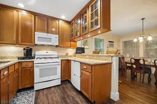 210 Hillside Rd, Elizabeth, NJ 07208 - Photo 10