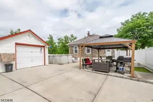 126 W Curtis St, Linden, NJ 07036 - Photo 28